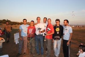 campeonato premios 300x200 Resultados del Campeonato de Paramotor de Andalucía 2010
