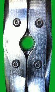 Soporte hélice E-Props paramotor con 4 tornillos. soporte helice e props221 181x300 Hélice PlugnFly de E Props