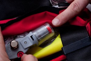 Como revisar el chaleco volarenparamotor. etapea4h300w450 300x200 ¿Cómo revisar el chaleco salvavidas?