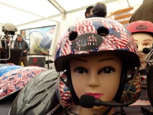 Cascos Paramotores.es p1030191 300x225 Resumen de la feria Las Candelas 2015